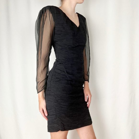 Vintage Union Made USA Sheer Long Sleeve Fitted Little Black Dress Mini Midi LBD - Picture 3 of 6